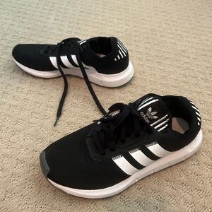 Adidas size 6.5. Perfect condition